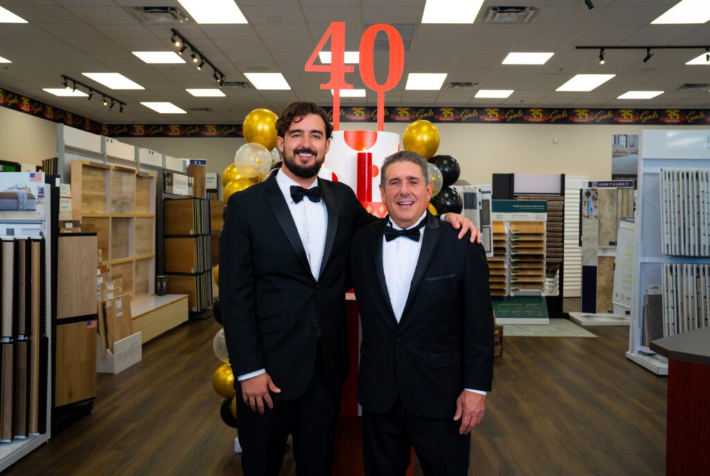 Lou and Gabo with the 40th cake
